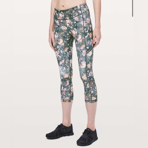 Lululemon Speed Up Crop 21” Sz 6 RARE Frosted Rose Multi BNWT - Picture 1 of 7